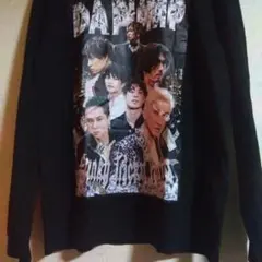 グラフィックプリント　ロンT　ブラック　ISSA