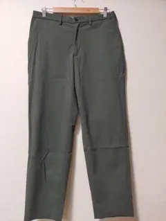 GUクロップトパンツ　モスグリーンのサムネイル
