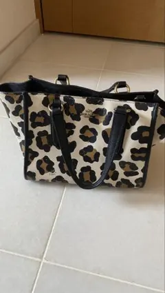 レア　COACH レオパード柄 ハンドバッグのサムネイル