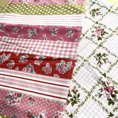 【新品2枚セット】花柄パッチワーク柄　綿プリント布地