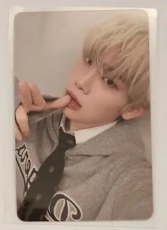 Item thumbnail for item adc51b8d-419f-4b28-b929-7e54a26110a8