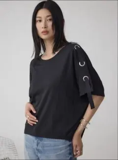 AZUL BY MOUSSY アイレットカットトップス ブラック