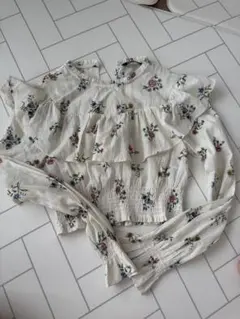 ZARA フラワープリント 長袖ブラウス M