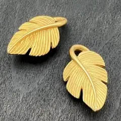 GIVENCHY ジバンシー イヤリング リーフ ゴールド