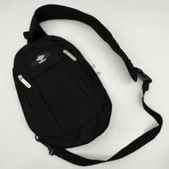 umbro アンブロ ボディバッグ ワンショルダーバッグ 黒 ブラック