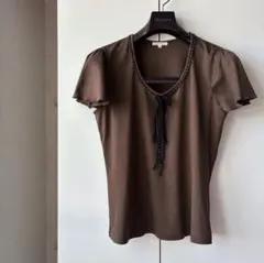 【TO BE CHIC】 カットソー 茶色 サイズⅡ（Ｍサイズ９号相当）のサムネイル