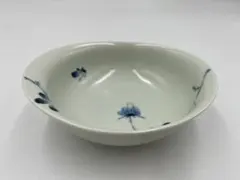 【☆希少なお品☆】【新品】波佐見焼　染付野薔薇サラダ鉢のサムネイル