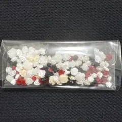 ネイルパーツ　薔薇　モノトーンミックス