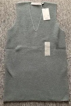 【ユニクロ】ノースリーブニット ベスト 新品タグ付き　S グリーン