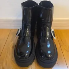 ZARA ブラックブーツ ハートビジュー付き 21.5～22cm