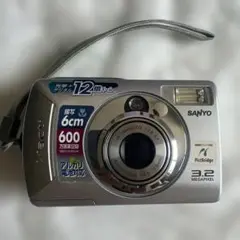 動作確認済】 SANYO Xacti DSC-E6型 オールドコンデジ 希少品 - メルカリ