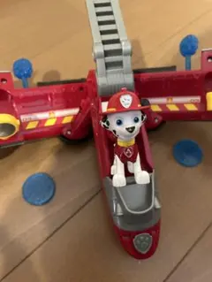 パウ・パトロール おもちゃ　消防車　マーシャル