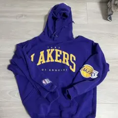 Lakers フード付きパーカー 紫