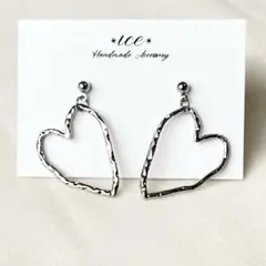 602◆シルバー　ハート　シンプル　大ぶり　ハンドメイド　ピアス　イヤリング