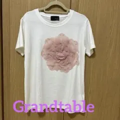 gato 様専用 Grand Table 半袖Tシャツ 立体フラワーモチーフのサムネイル