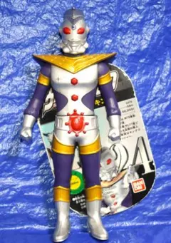 ウルトラヒーロー500シリーズ ウルトラマンキング ソフビのサムネイル