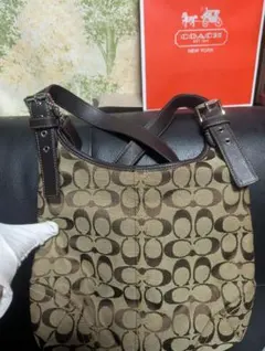 未使用品　美品　COACH ショルダーバッグ ベージュ/ブラウン