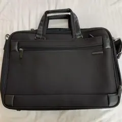 B)World Traveler ビジネスバッグ　バッグ　ショルダーバッグ