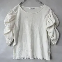 しまむら ボリューム袖 ポワン袖 ブラウス パワーショルダー シャーリング 楊柳