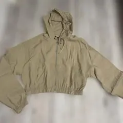 【ZARA】ジップアップパーカー ベージュ XSサイズのサムネイル