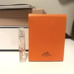 【新品未使用】HERMES ガブリオル　バレニア　サンプル　2ml エルメスのサムネイル