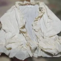 お値下　ピンクハウス　新品未使用フリル付きアイボリーカーディガン