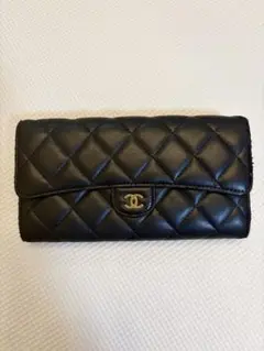 CHANEL マトラッセ 長財布 ブラック　ラムスキン　ゴールドロゴのサムネイル
