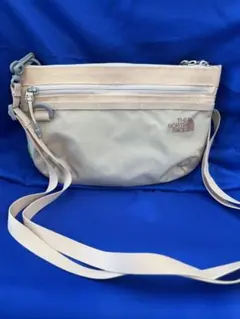 美品　ノースフェイス ミニショルダーバッグ　軽い　可愛い　ベビーピンク