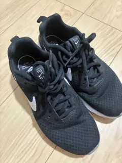 NIKE スニーカー　24センチ