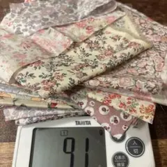 人気柄入ってます☆リバティプリント タナローン はぎれ 91g 花柄 まとめ売り