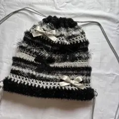ナップサック　リュックサック　ブラック　編み物