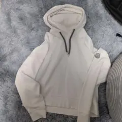 MONCLER パーカー ホワイトのサムネイル