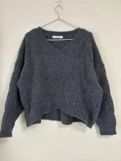 N° 9286 ダークグレー Vネックニット Fサイズ