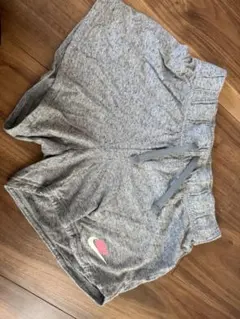 Nike グレー ハーフパンツ
