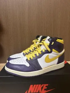 Air Jordan 1 Retro High OG Court Purple