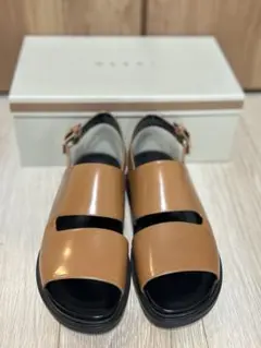 Item thumbnail for item 96863ac9-e5e5-4afd-b269-02c9fce6229d