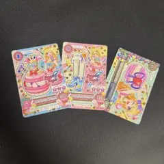 アイカツ‼︎ カード　なないろマカロンワンピ　キュート　星宮いちご　コーデ