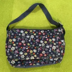 Item thumbnail for item 2142bffe-5ea9-4b8d-8339-5d46240f302a