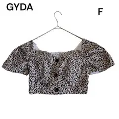 美品！GYDA(ジェイタ)ダルメシアン柄のパフスリーブクロップドトップスFサイズのサムネイル