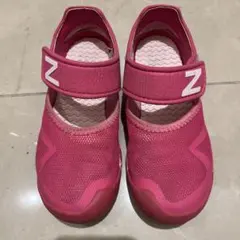 New Balance ピンク サンダル サイズ19