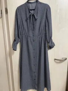 GU ネイビー・ホワイト プリント柄 ワンピース