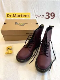 Item thumbnail for item e704b4ae-35e8-4f16-a15b-c617507ec74c