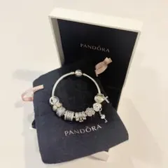 PANDORA パンドラ 銀製 シルバーバングルブレスレット チャーム9個付 