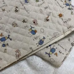 藤久（株）プリント　キルティング生地　105cm幅✖️1m（同梱不可）