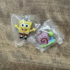 スポンジボブめじるしアクセサリー　スポボブA、ゲイリー　２個セット