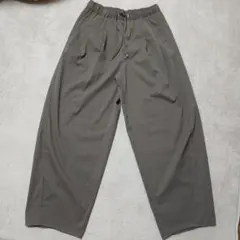 GU バレルレッグパンツ カーキ M