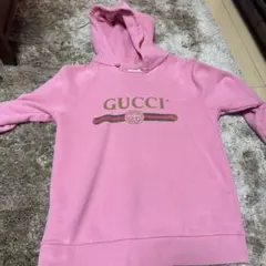 M*i様 GUCCI 18AW 子豚刺繍 ロゴパッチパーカー ピンク M*i様 GUCCI 18AW 子豚刺繍 ロゴパッチパーカー ピンク - メルカリ