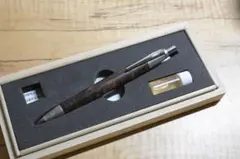 野原工芸 スタビ楓瘤多色染 スタンダードボールペン 新型 野原工芸 スタンダードボールペン スタビ楓瘤(薄紅) 斑紋孔雀金具