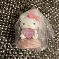 サンリオキャラクターズ　ホイップクリームマスコット（ハローキティ）