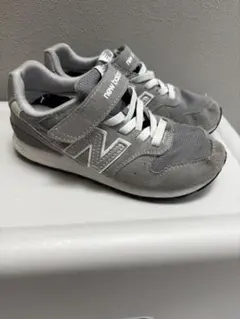 new balance グレー スニーカー　19cm 996 キッズ